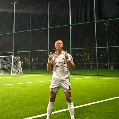 贾轩宇